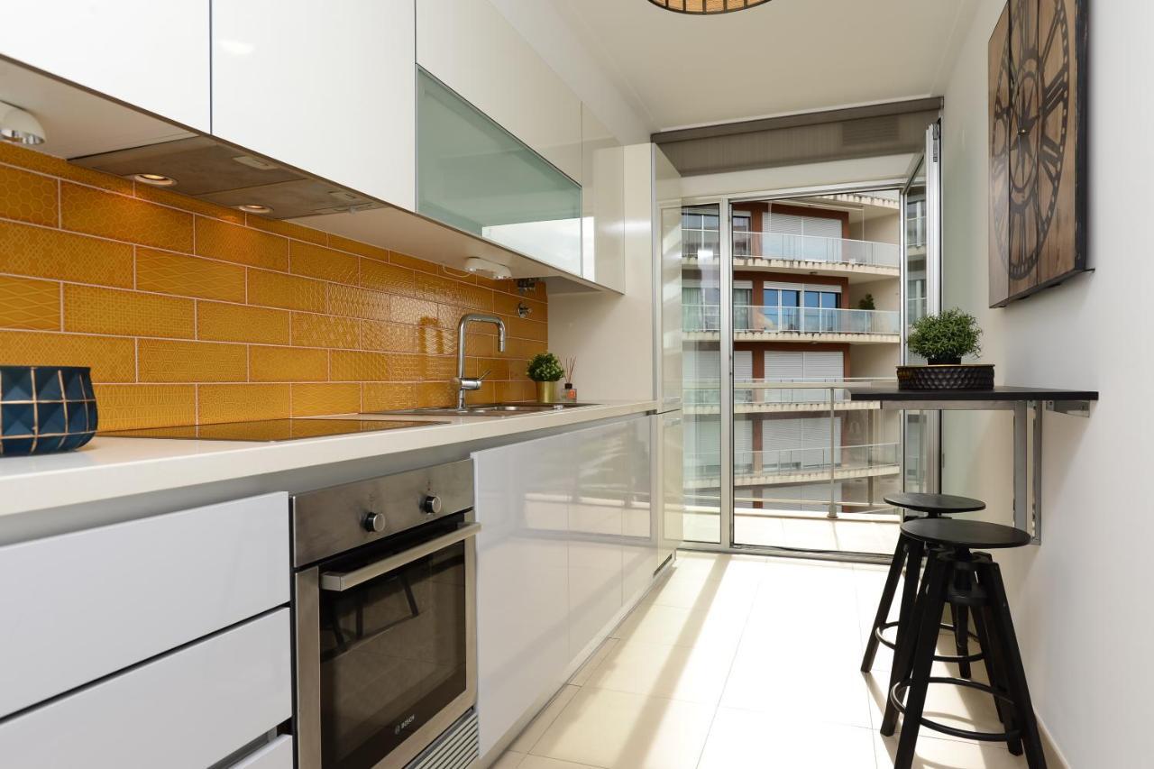 New Loft With Swimming Pool At Parque Das Nacoes! リスボン エクステリア 写真